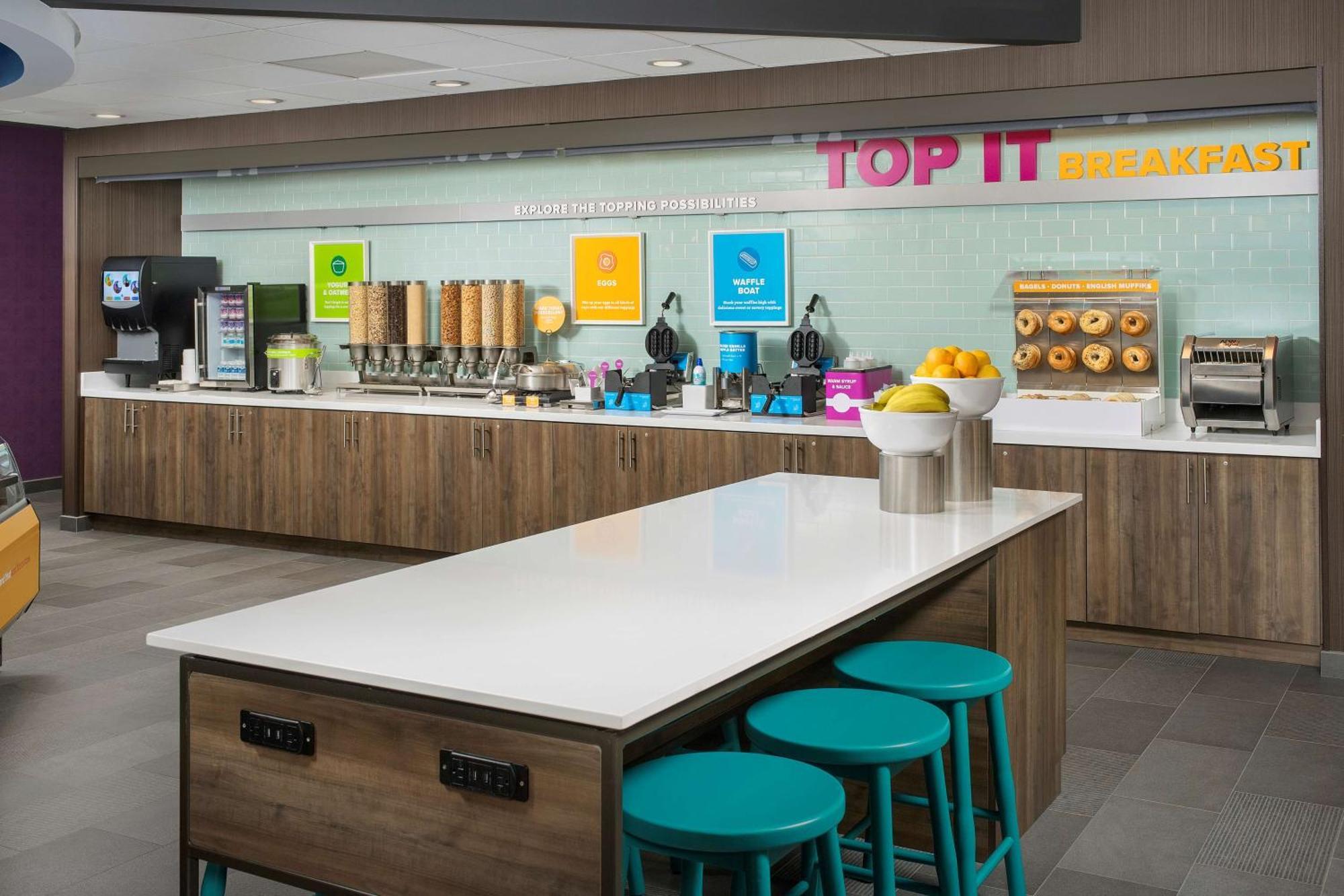 Tru By Hilton Charlotte Airport Lake Pointe Bagian luar foto